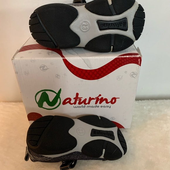 Naturino Patent Leather Shimmer Walker - Picture 3 of 5